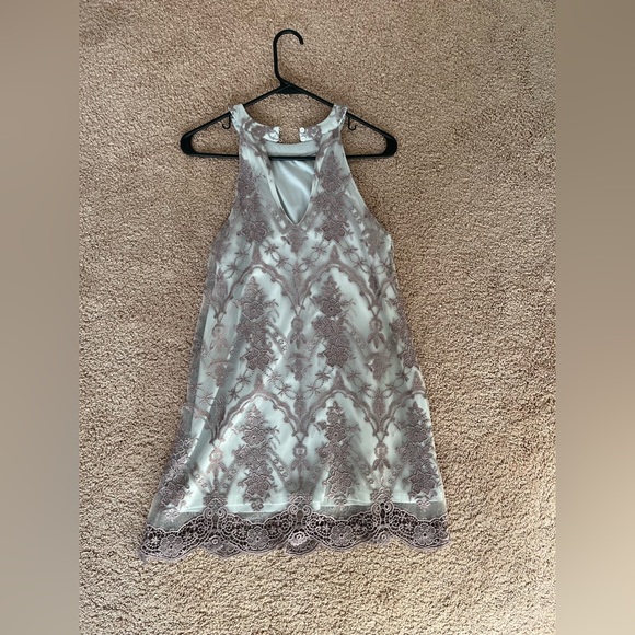 Altar’d State, Size 4, Ice Blue With Taupe Lace - Picture 2 of 4